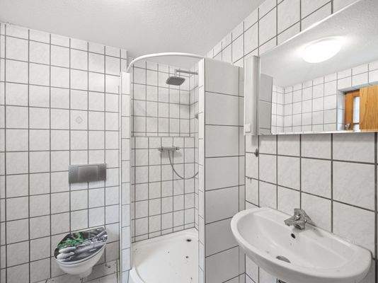 Badezimmer Untergeschoss