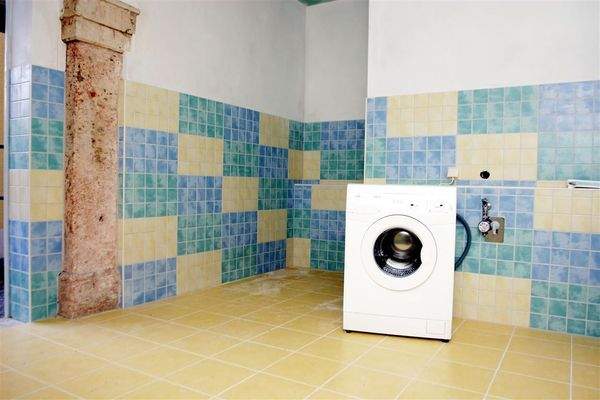 Waschmaschinenraum im Keller