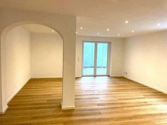 EG Hanglage - Wohnzimmer