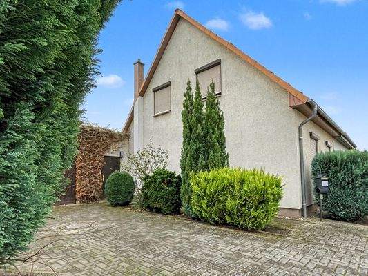 Doppelhaushälfte Seitenansicht