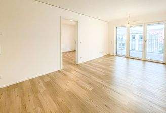 Geräumiges Wohnzimmer