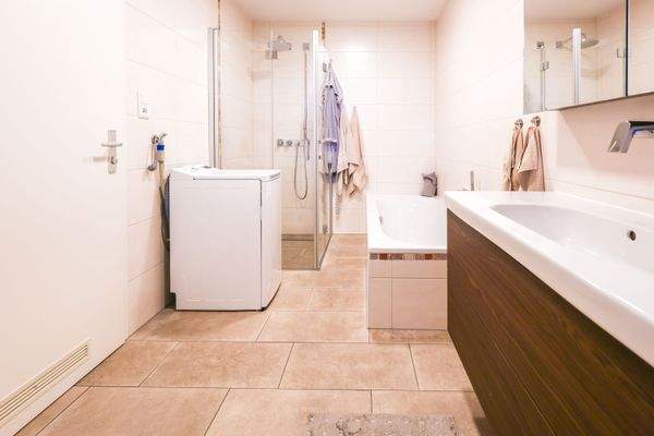 Badezimmer Wohnung 2