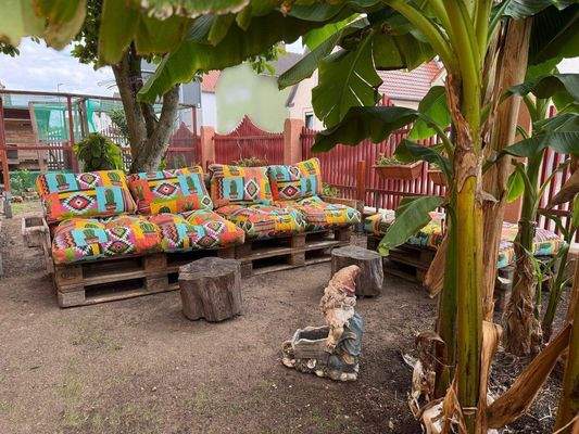 Chillen unter Bananenstaude