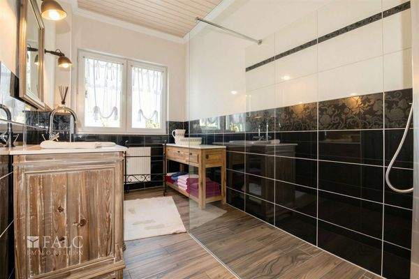 Badezimmer Erdgeschoss