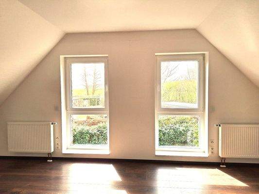 Schlafzimmer - 1 .jpg