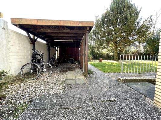 gemeinschaftlicher Fahrradunterstand