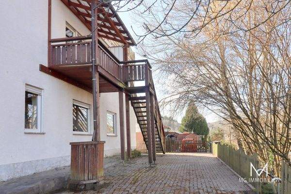 Balkon mit Zugang zum Garten
