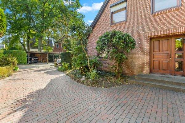 Eingangsbereich 2.JPG