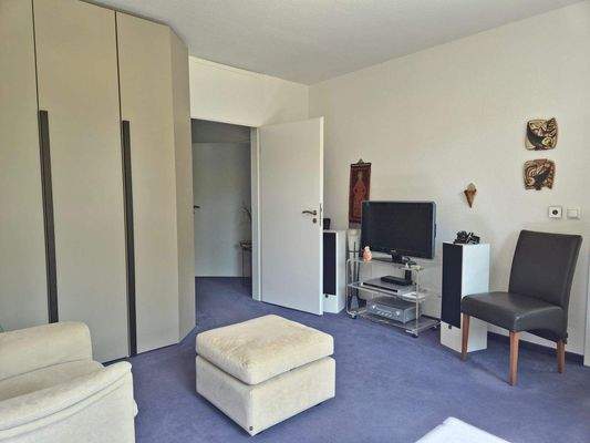 Ankleidezimmer Bild 2