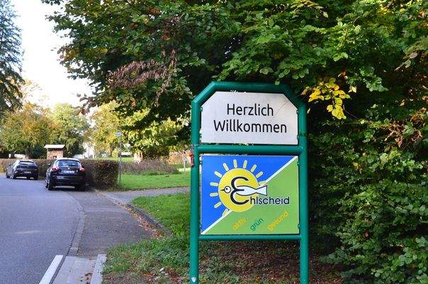 Willkommen in Ehlscheid mit Kurhaus und Kurpark