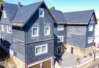 Wohn- und Geschäftshaus