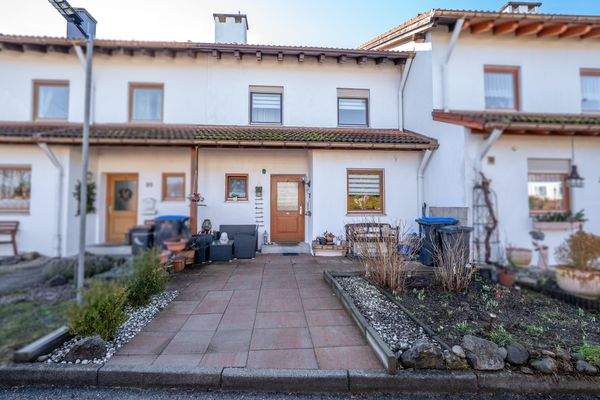 Hausansicht (Eingang)