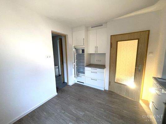 Küche zur Garderobe-Bad