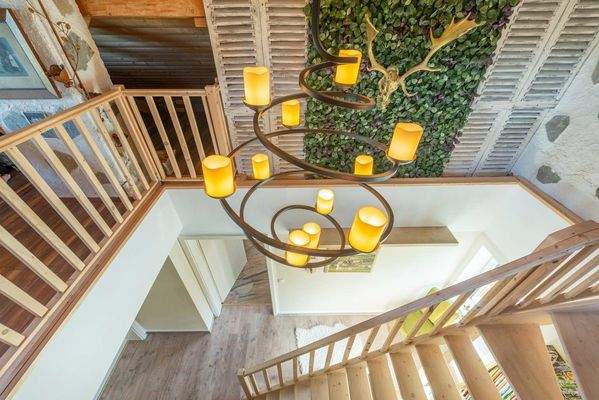 DG Blick von der Galerie ins OG