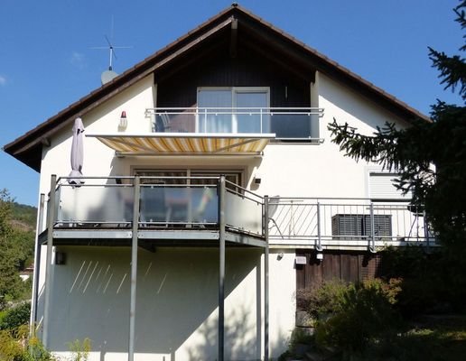 Terrasse und Balkon Südseite