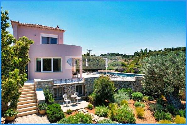 ee0c099706e248f39ee428068225bf78-original