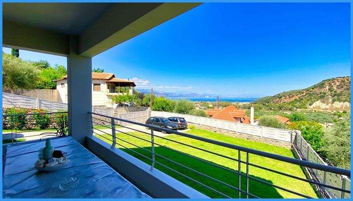 e1bf8fd8a65e40a8910a20f8a776734c-original