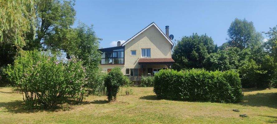 3_achterzijde huis.jpg