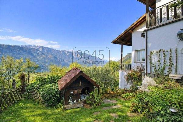 Großzügige Villa mit Privatgarten, unabhängiger Dependance und Gemeinschaftspool 