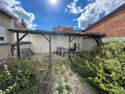 Innenhof, Detail überdachte Terrasse