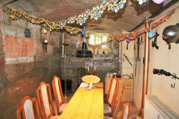 Partyraum im Keller