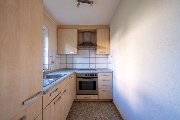 Küche mit Einbauküche