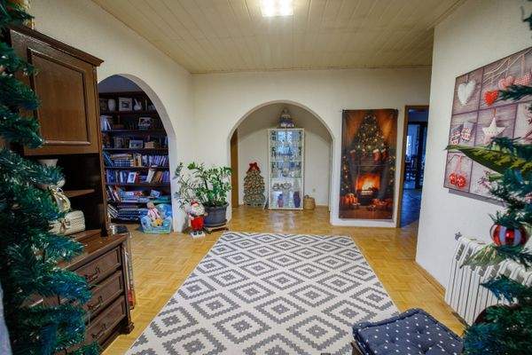 07 - Eingangsbereich.jpg