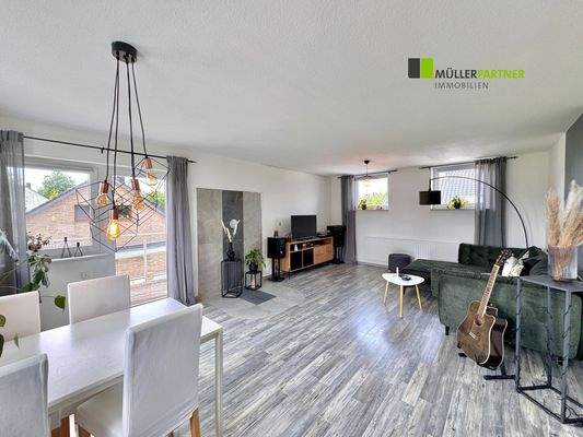 Wohn – und Esszimmer OG