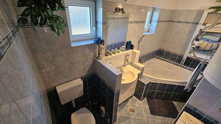 04_Fürdőszoba 1.jpg