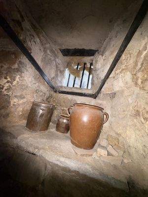 Keller in massiven Bruchsteinausführung