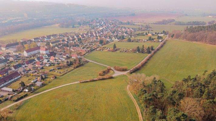schönste Randlage direkt am Feld