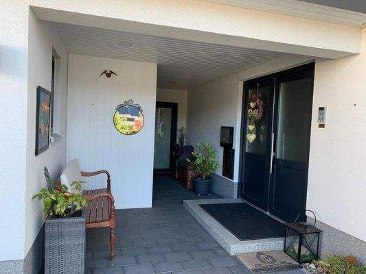 Gut durchdachter Hauseingang