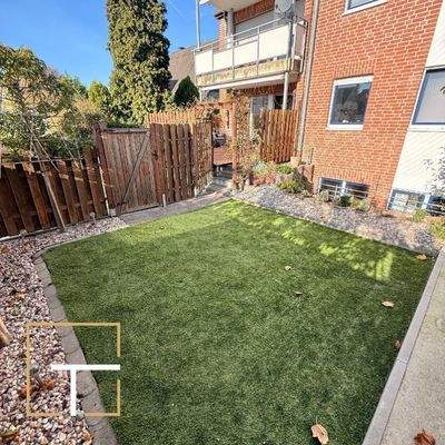 Garten mit Rasenfläche