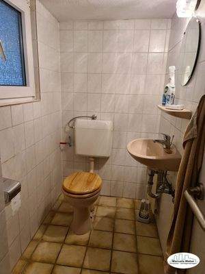 Gäste-WC im EG..jpg