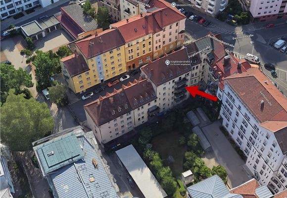 Hausansicht Balkonseite.jpg