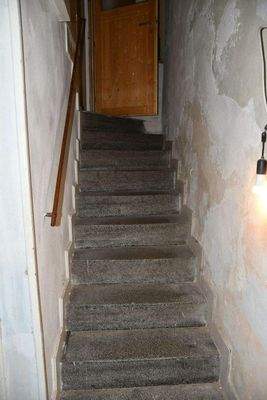 15 - Kellertreppe.JPG