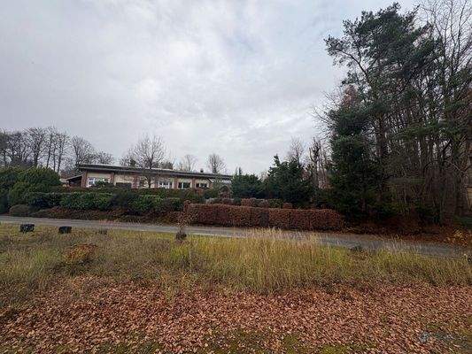 Straßenansicht fern