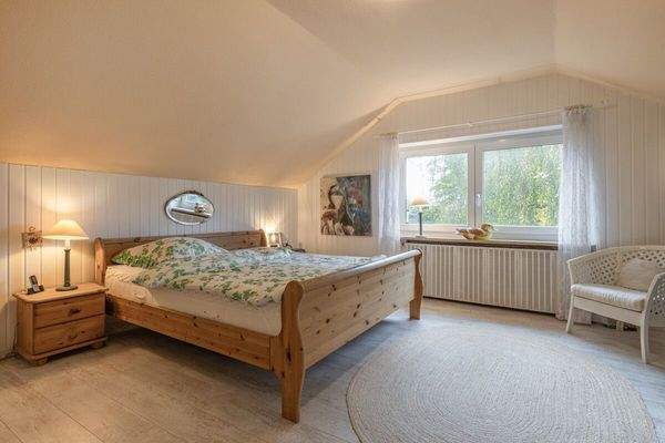 Schlafzimmer DG