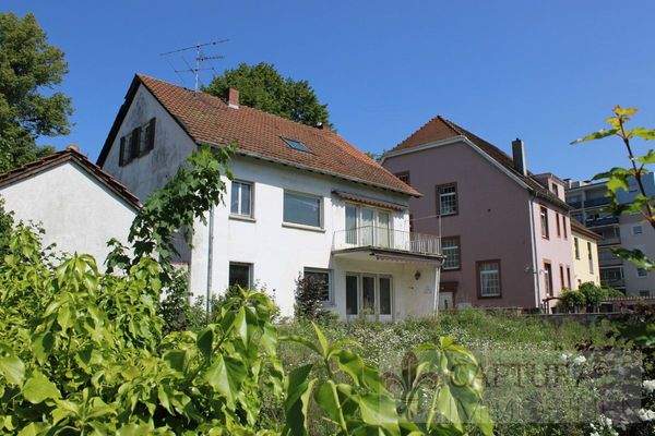 Rückansicht mit Garten