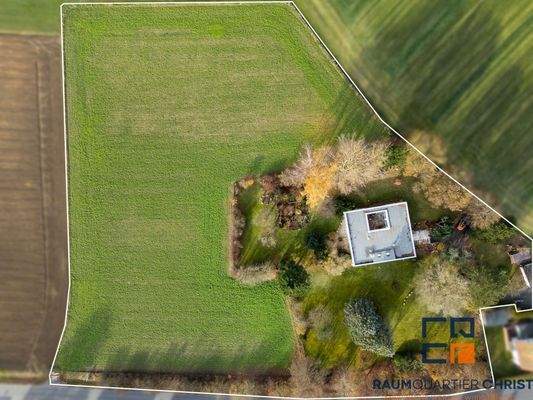 Luftaufnahme gesamtes Grundstück 