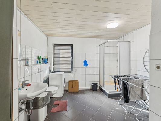 Badezimmer Wohnung 1