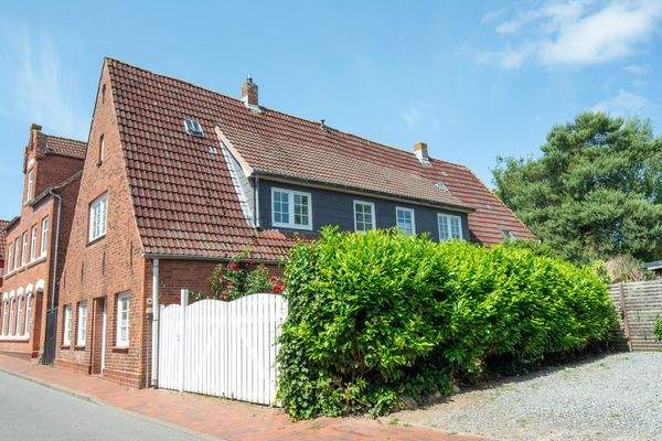 Charmantes Mehrfamilienhaus