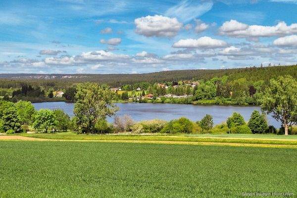 Kirnbergsee mit Campingplatz