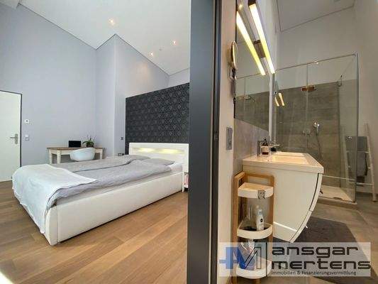 Schlafzimmer mit Bad en suite