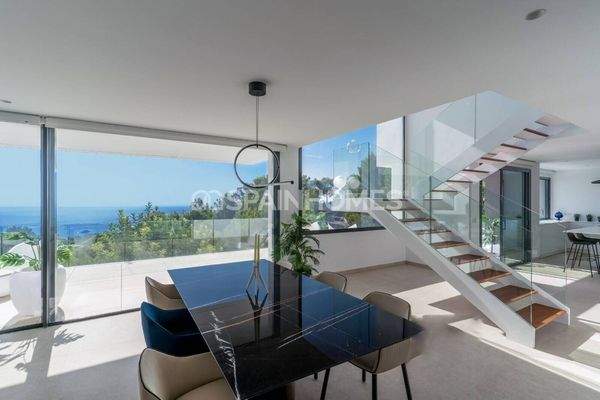 Sea View Villa in Unique Location in Altea Alicante