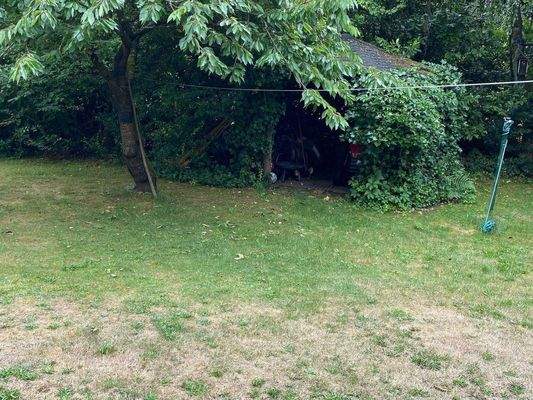 Grndstück /Unterstand