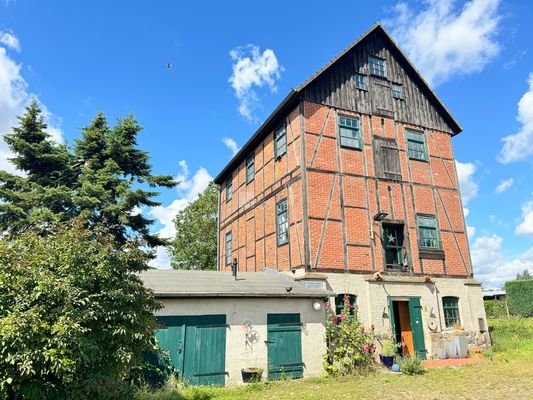 Der Haupteingang in die Motormühle