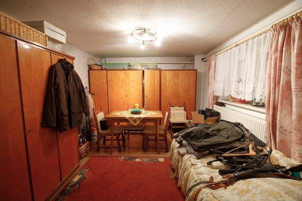 30 - dritter Kellerraum:mögliches Gästezimmer.jp