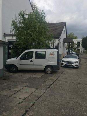 Einfahrt Nachbarbebauung.jpg