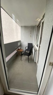 Balkon - Zugang vom Wohnzimmer und Schalfzimmer